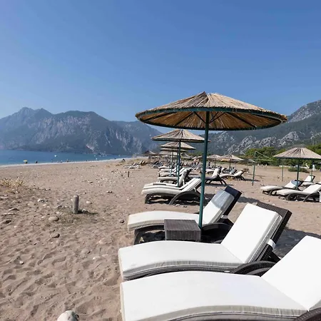 Bed & Breakfast Etenna Beach Bungalows 3*