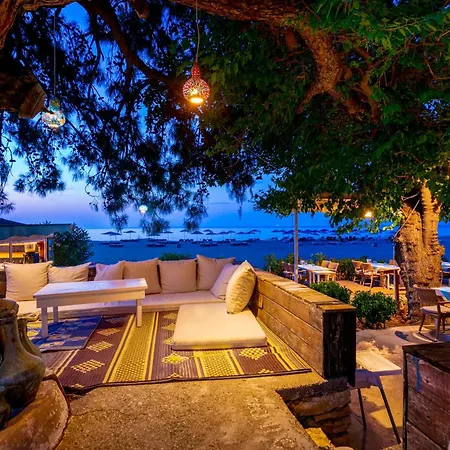 Etenna Beach Bungalows Bed & Breakfast