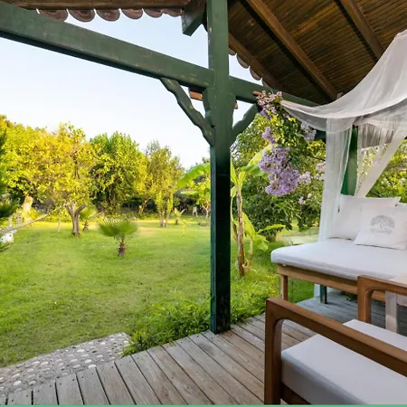 Etenna Beach Bungalows 3*