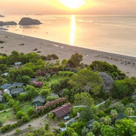 Etenna Beach Bungalows Bed & Breakfast Cirali