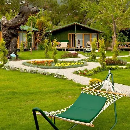 Etenna Beach Bungalows Bed & Breakfast 3*